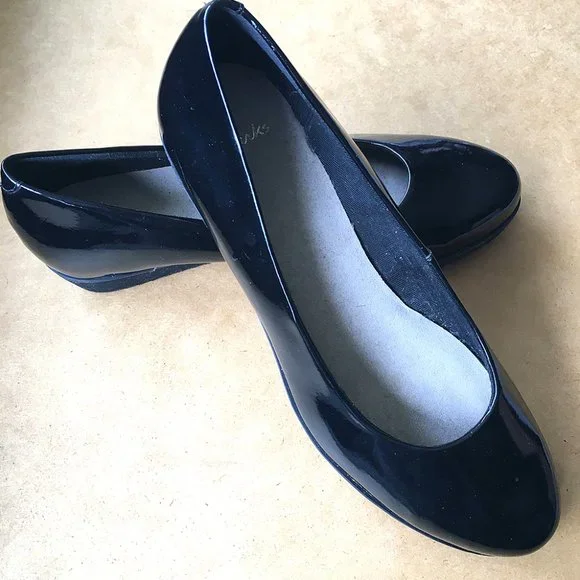 Clarks Unstructured Flats Clarks Black Flat Shoes Women's